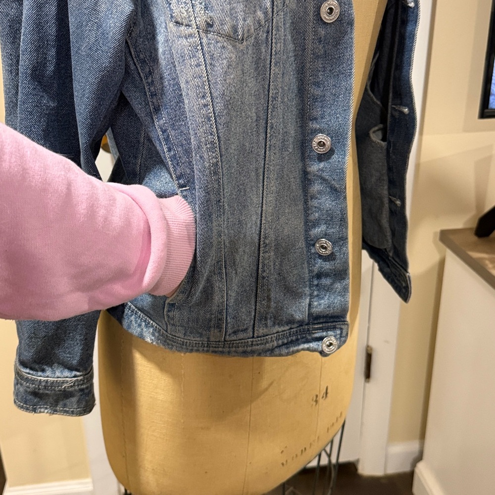 Zara Denim Jacket Distressed - Picture 11 of 12